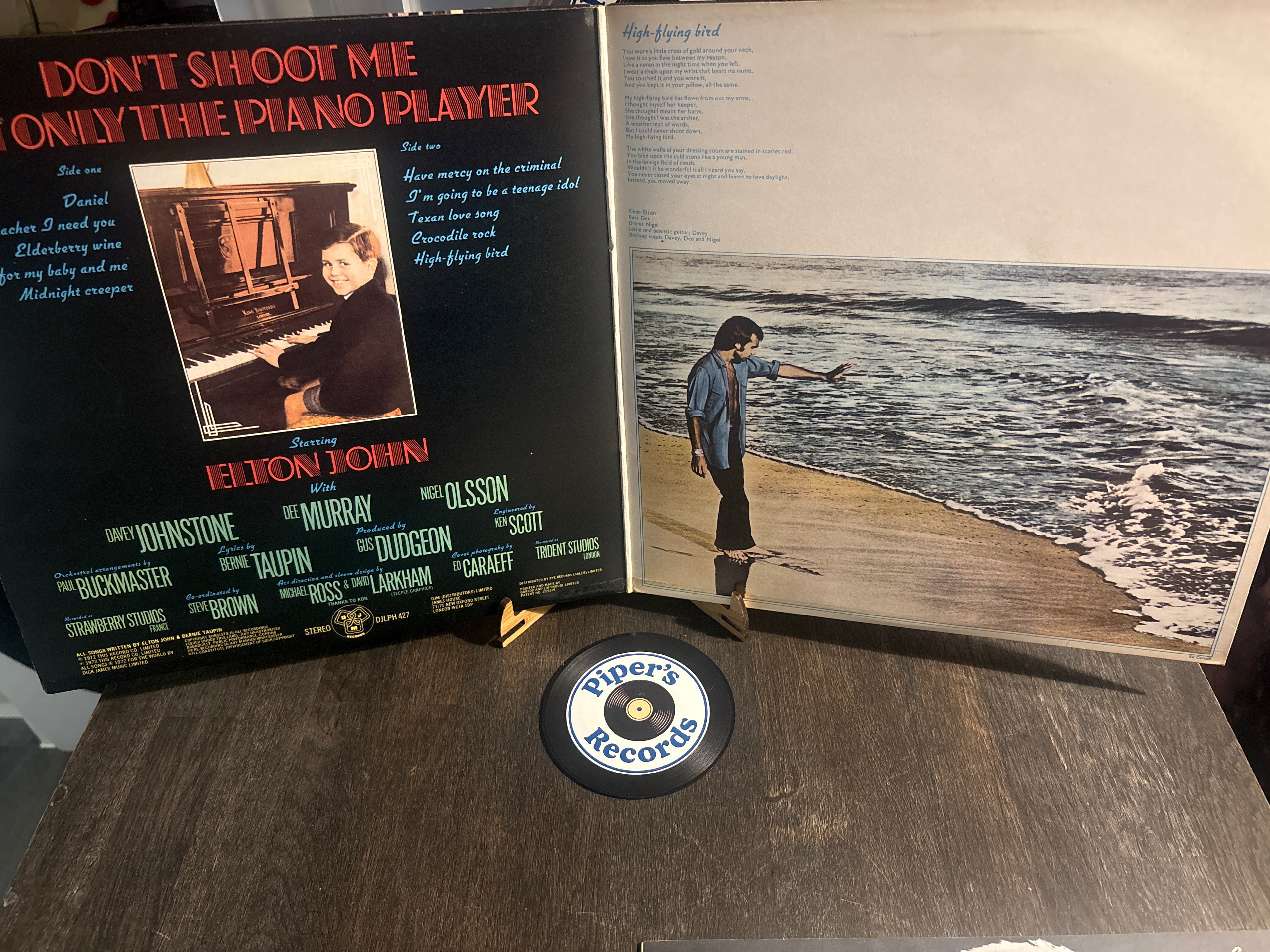 Elton John – Don’t Shoot Me I’m Only the Piano Player (LP, Gatefold)