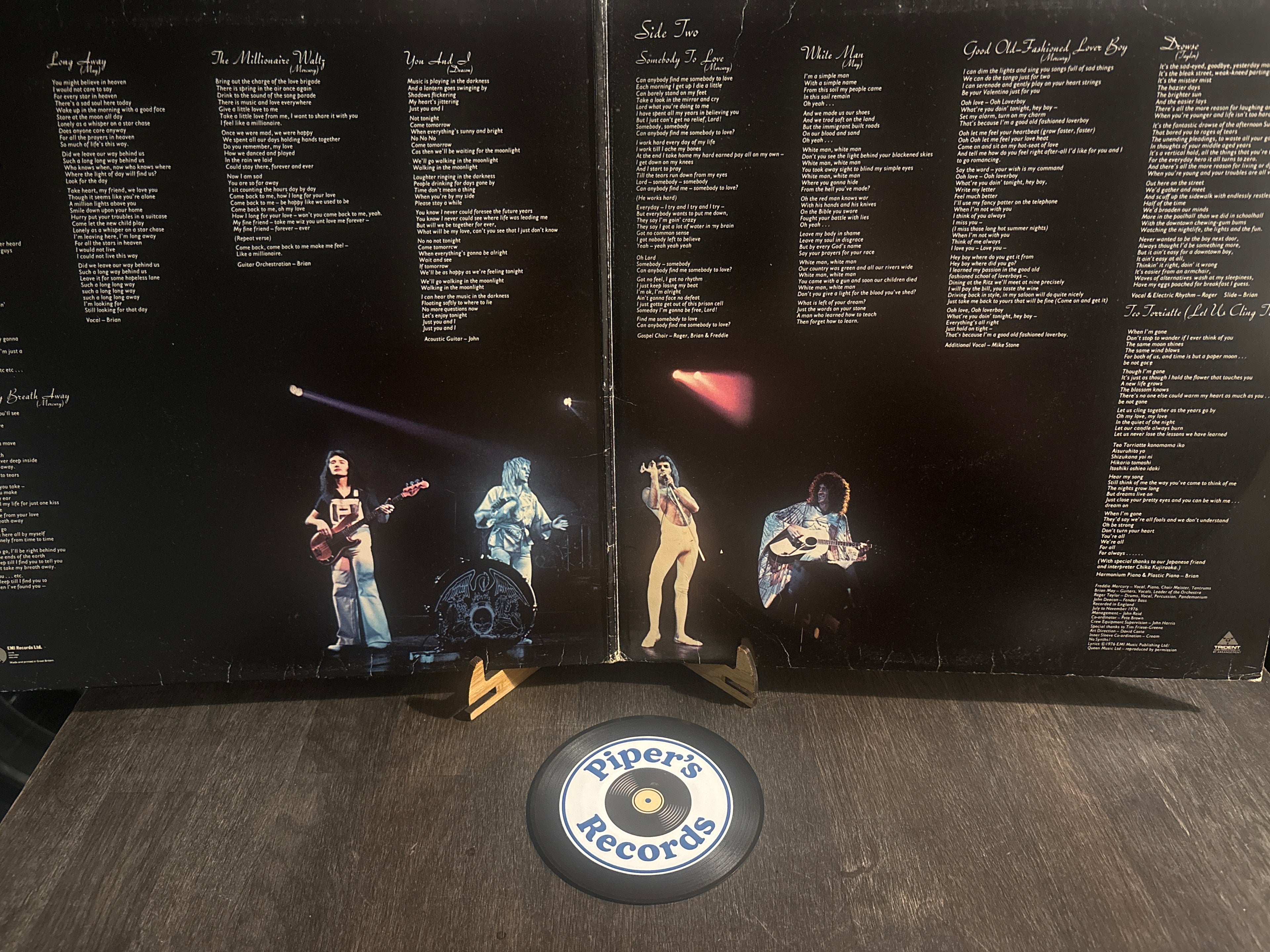 Queen – A Day at the Races (LP, Gatefold, Stereo)