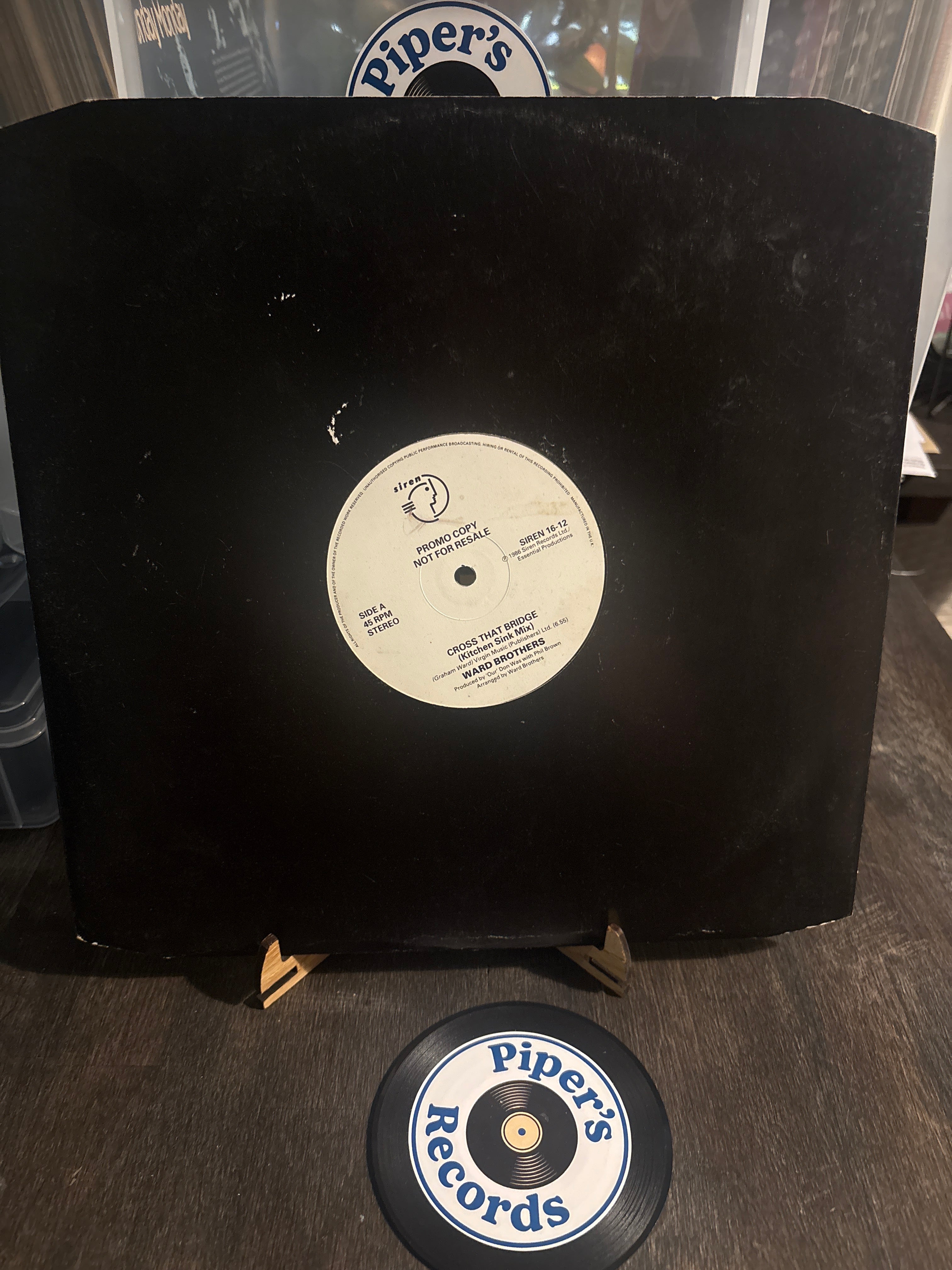 The Ward Brothers – Cross That Bridge
12" Promo Single (1986 UK)
