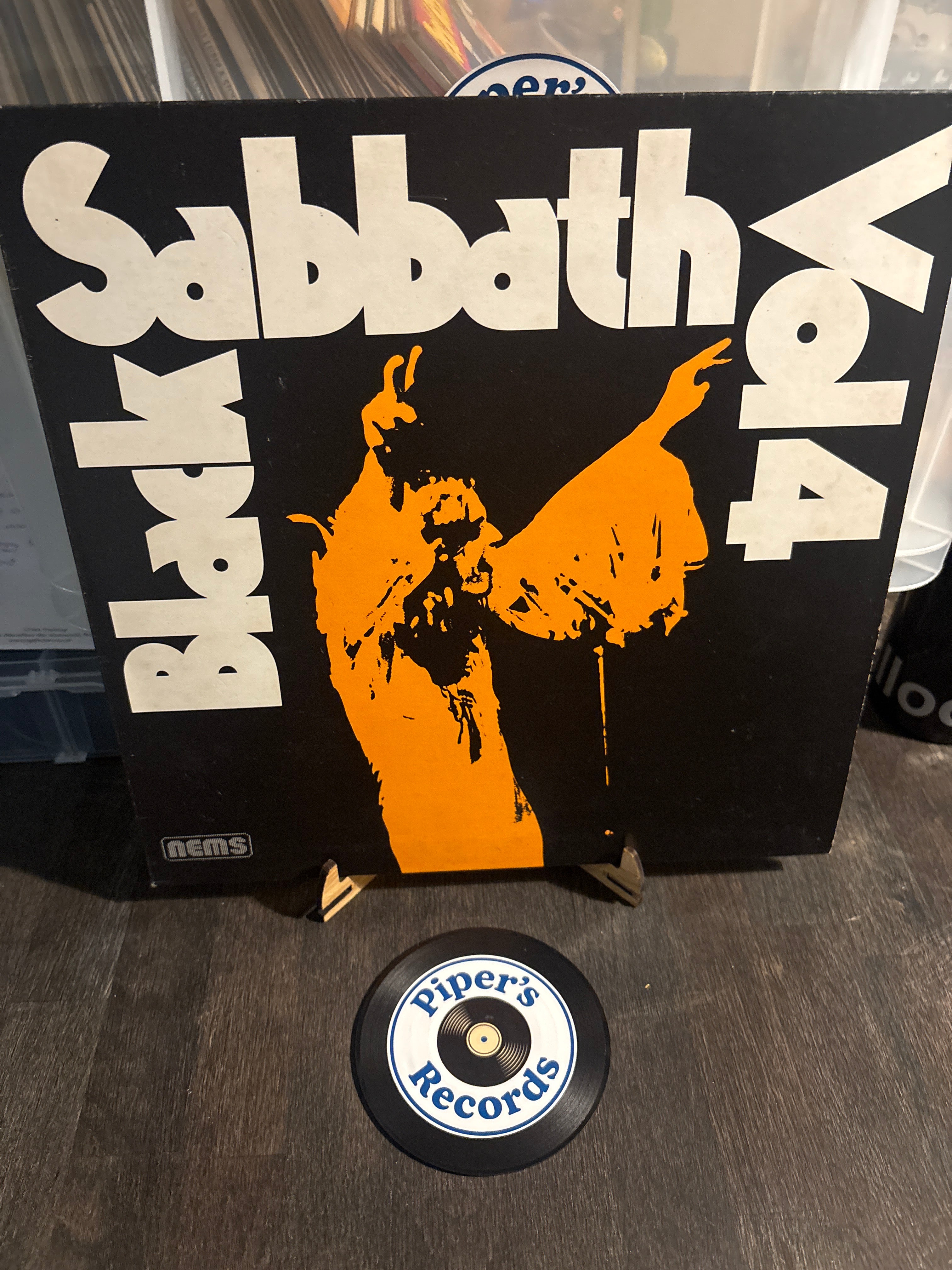 Black Sabbath – Vol. 4 (1976 NEMS Reissue)